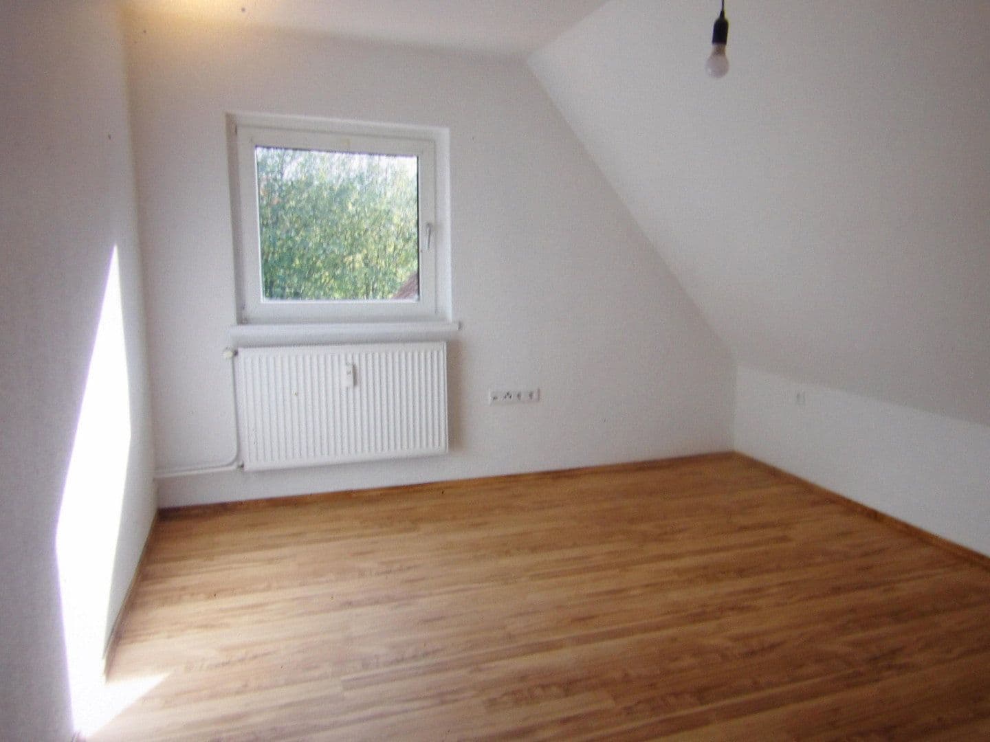 Pronájem bytu 3+1 125 m², Lage, Severní Porýní-Vestfálsko Pronájem bytu 3+1 125 m², Lage, Severní Porýní-Vestfálsko