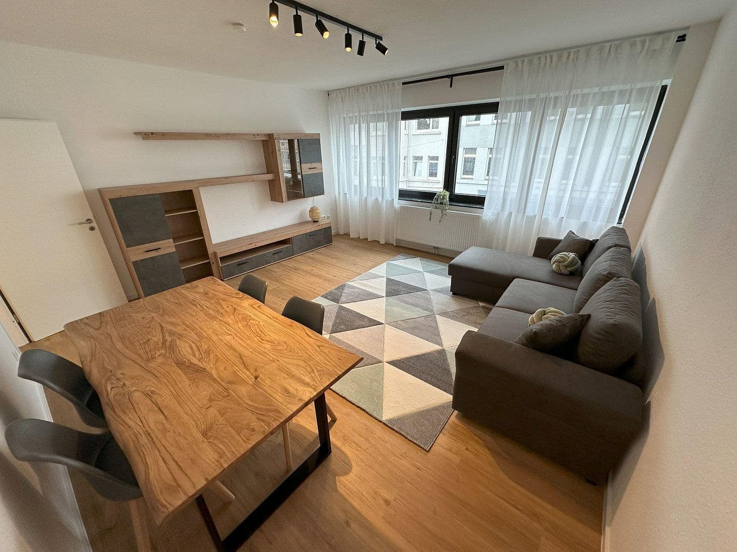 Pronájem bytu 2+1 60 m², Gökerstraße 87, Wilhelmshaven, Dolní Sasko Pronájem bytu 2+1 60 m², Gökerstraße 87, Wilhelmshaven, Dolní Sasko
