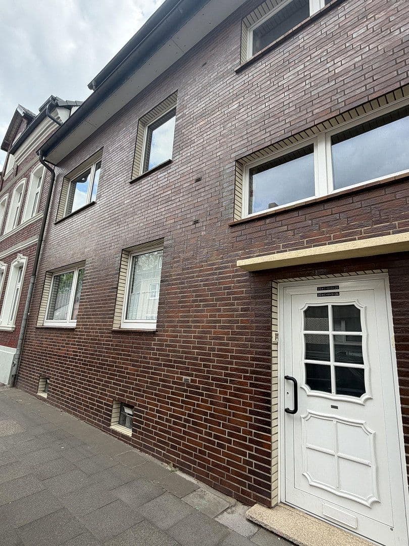Pronájem bytu 2+1 47 m², Franseckystr. 9, Duisburg, Severní Porýní-Vestfálsko Pronájem bytu 2+1 47 m², Franseckystr. 9, Duisburg, Severní Porýní-Vestfálsko