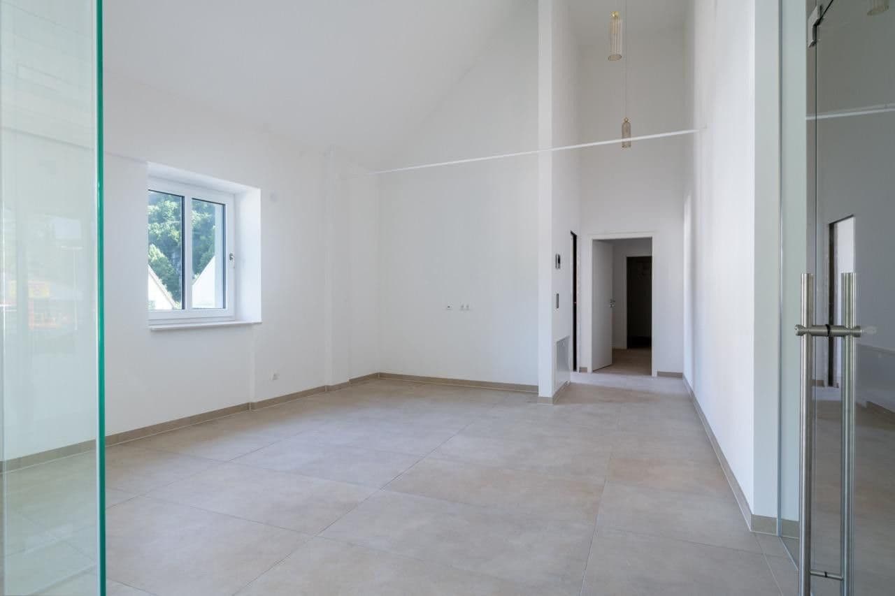 Pronájem kanceláře 135 m², Dinauer Straße 1, Kallmünz, Bavorsko Pronájem kanceláře 135 m², Dinauer Straße 1, Kallmünz, Bavorsko