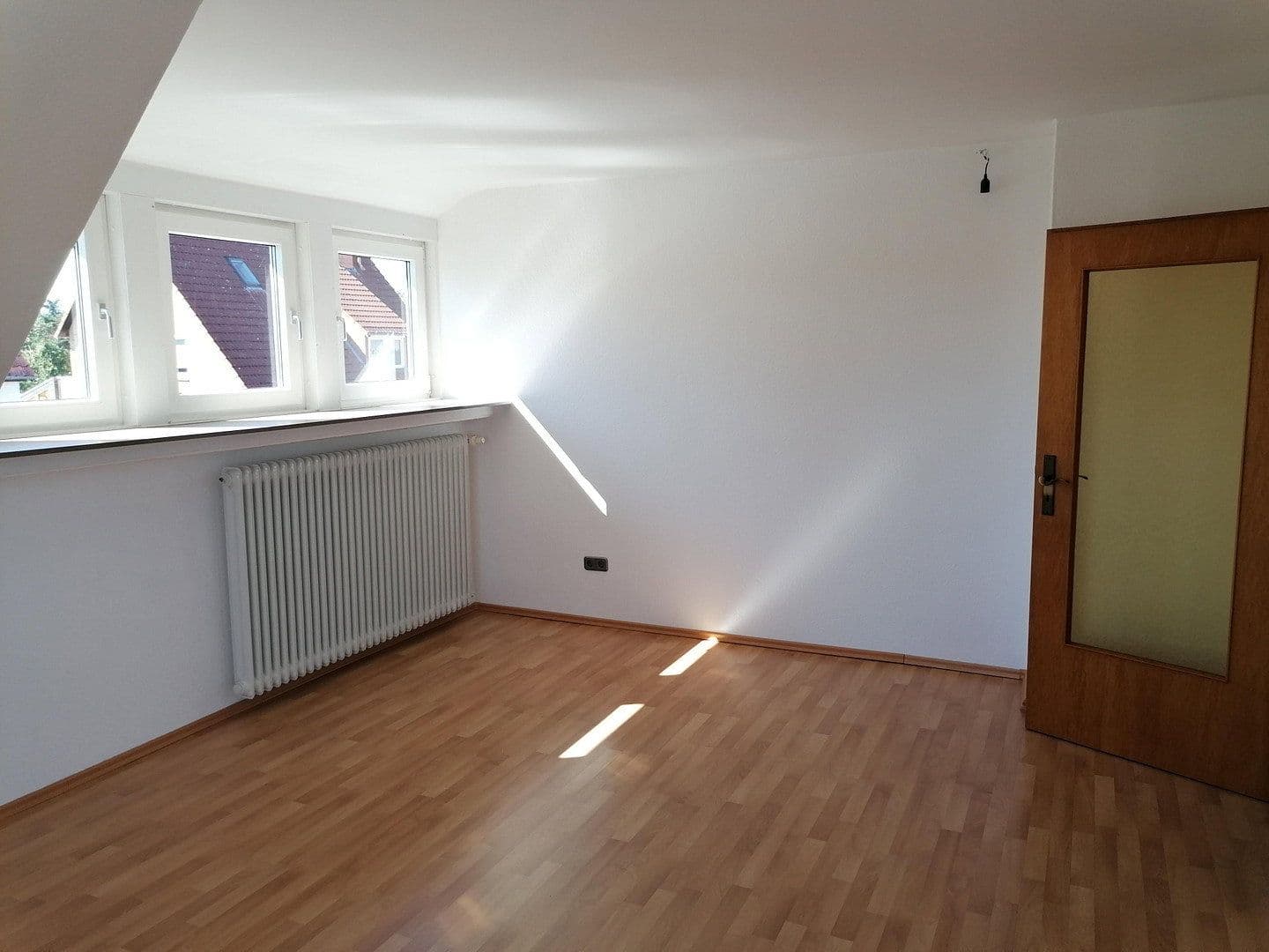 Prodej domu 145 m², pozemek 1.150 m², Tulpenstraße 29, Wennigsen (Deister), Dolní Sasko Prodej domu 145 m², pozemek 1.150 m², Tulpenstraße 29, Wennigsen (Deister), Dolní Sasko