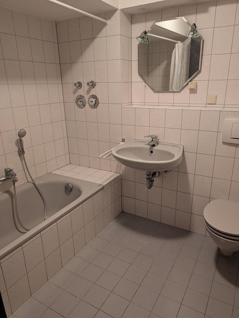 Prodej bytu 2+1 53 m², Hockenheim, Bádensko-Württembersko Prodej bytu 2+1 53 m², Hockenheim, Bádensko-Württembersko