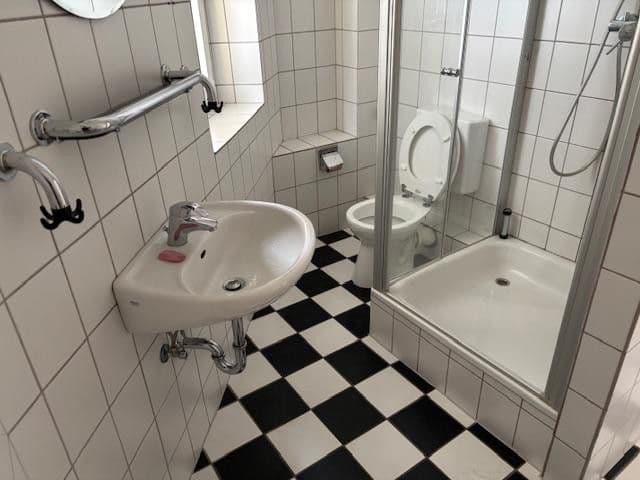 Pronájem bytu 4+1 104 m², Hagen, Severní Porýní-Vestfálsko Pronájem bytu 4+1 104 m², Hagen, Severní Porýní-Vestfálsko