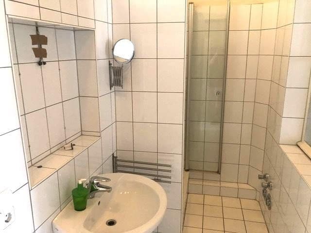 Prodej domu 325 m², pozemek 526 m², Uerdinger Str. 341, Krefld-Bockum, Severní Porýní-Vestfálsko Prodej domu 325 m², pozemek 526 m², Uerdinger Str. 341, Krefld-Bockum, Severní Porýní-Vestfálsko
