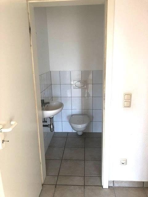 Prodej domu 325 m², pozemek 526 m², Uerdinger Str. 341, Krefld-Bockum, Severní Porýní-Vestfálsko Prodej domu 325 m², pozemek 526 m², Uerdinger Str. 341, Krefld-Bockum, Severní Porýní-Vestfálsko