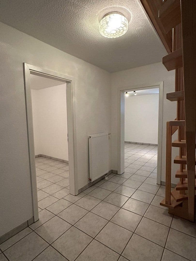 Prodej domu 161 m², pozemek 323 m², Eschborn, Hessen Prodej domu 161 m², pozemek 323 m², Eschborn, Hessen