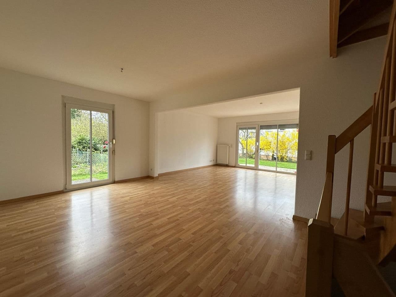 Prodej domu 161 m², pozemek 323 m², Eschborn, Hessen Prodej domu 161 m², pozemek 323 m², Eschborn, Hessen