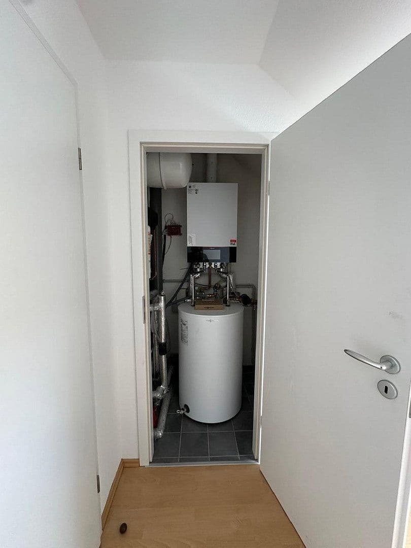 Prodej domu 161 m², pozemek 323 m², Eschborn, Hessen Prodej domu 161 m², pozemek 323 m², Eschborn, Hessen