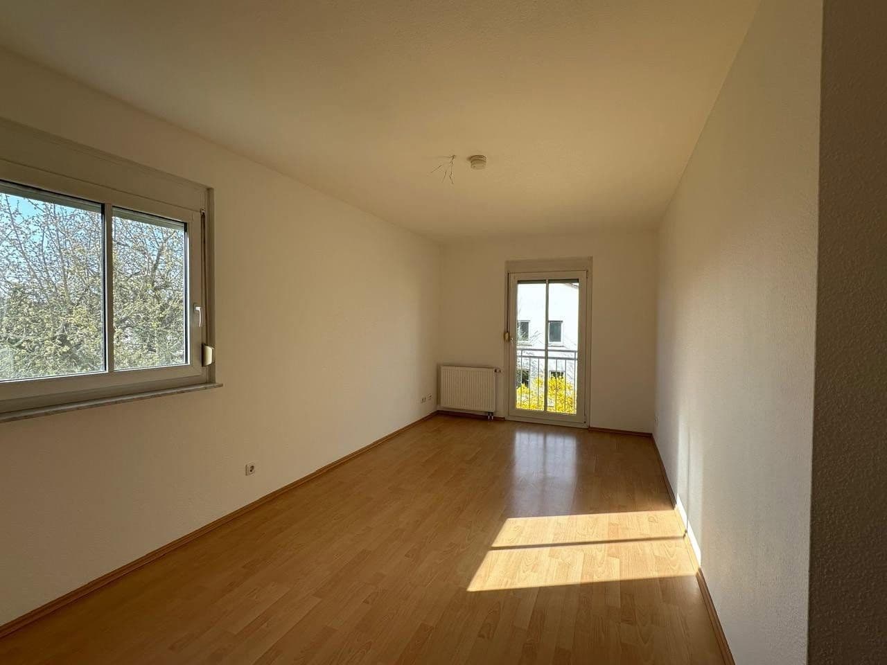 Prodej domu 161 m², pozemek 323 m², Eschborn, Hessen Prodej domu 161 m², pozemek 323 m², Eschborn, Hessen