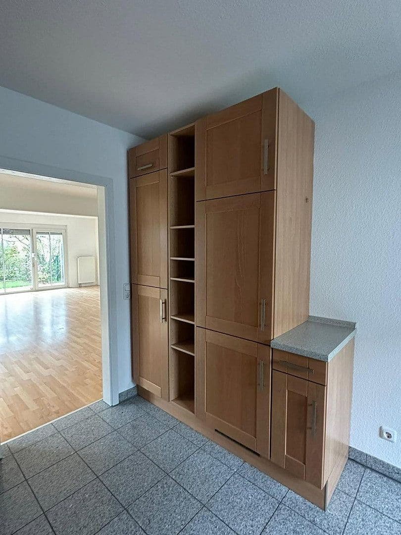 Prodej domu 161 m², pozemek 323 m², Eschborn, Hessen Prodej domu 161 m², pozemek 323 m², Eschborn, Hessen
