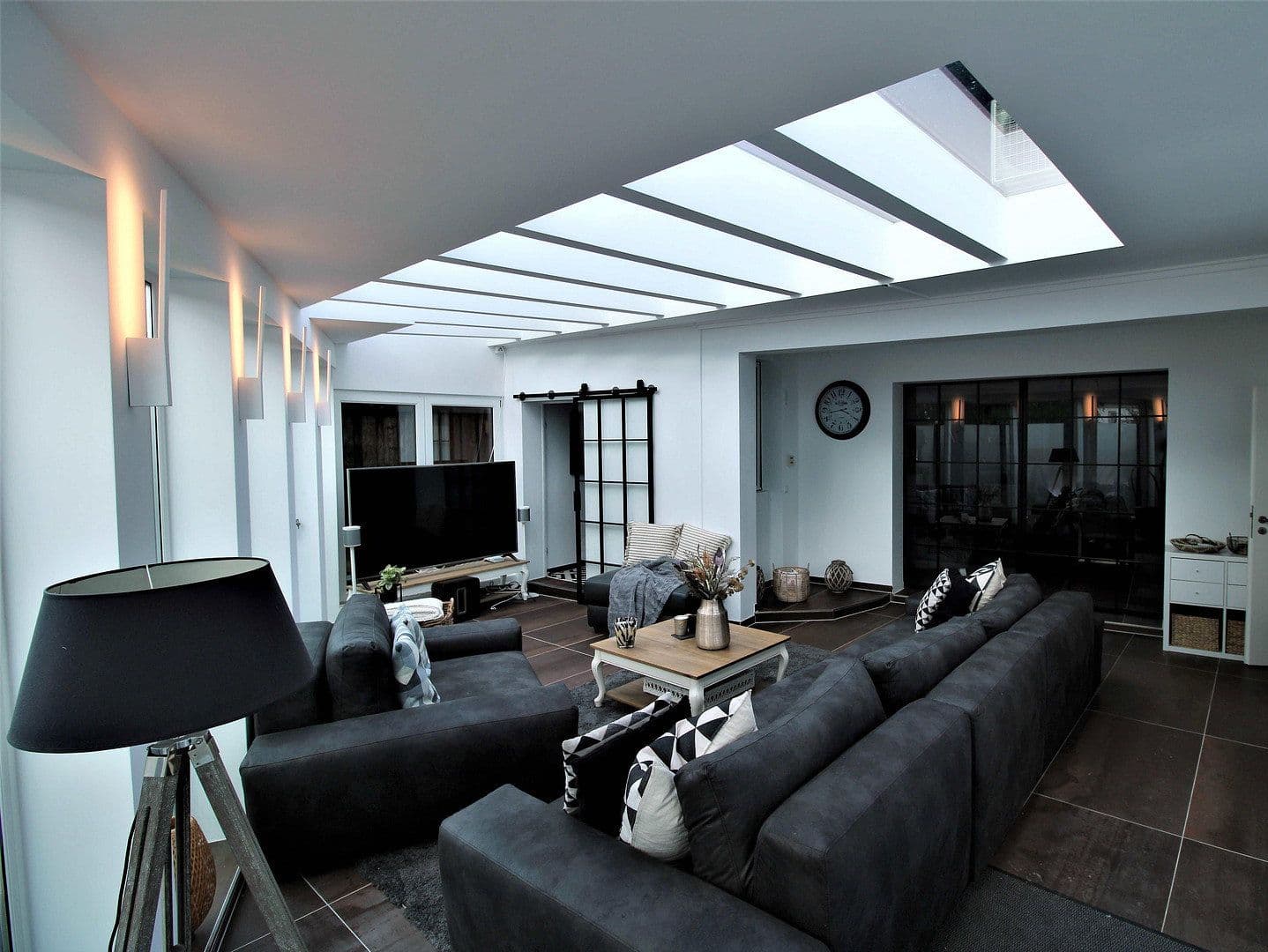 Prodej domu 205 m², pozemek 333 m², Warth 10a, Overath, Severní Porýní-Vestfálsko Prodej domu 205 m², pozemek 333 m², Warth 10a, Overath, Severní Porýní-Vestfálsko