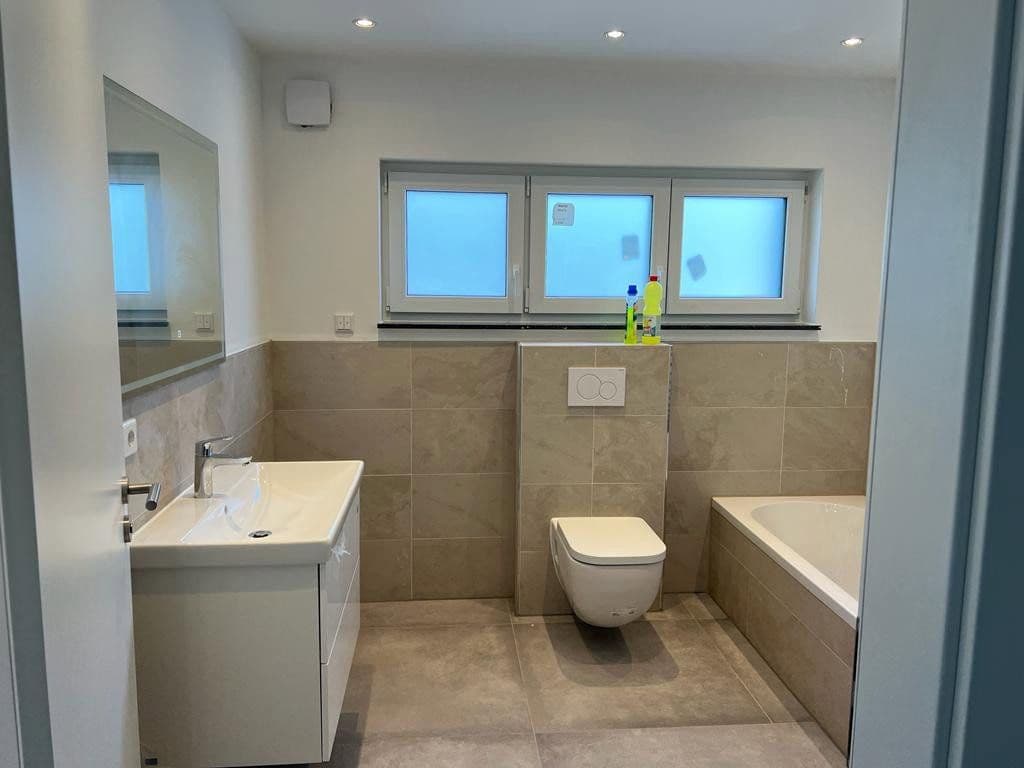 Pronájem domu 230 m², pozemek 300 m², Neuberg, Hessen Pronájem domu 230 m², pozemek 300 m², Neuberg, Hessen