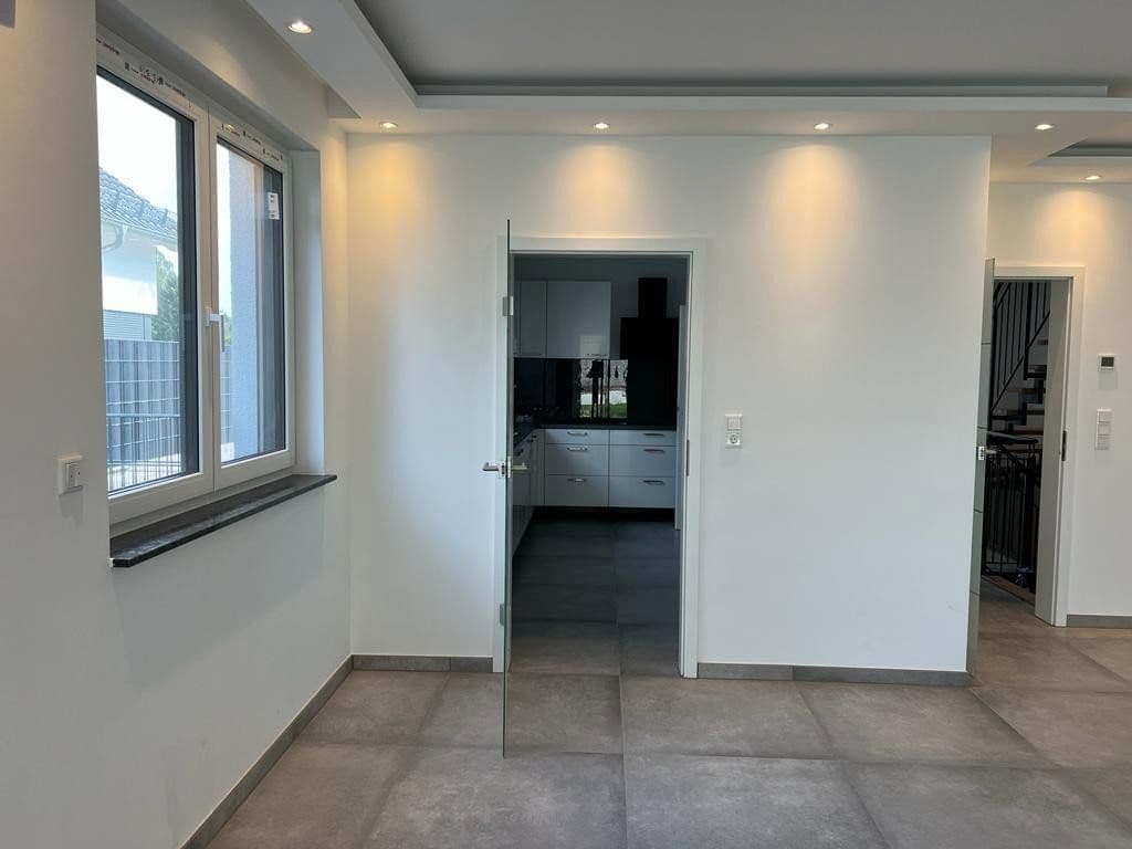 Pronájem domu 230 m², pozemek 300 m², Neuberg, Hessen Pronájem domu 230 m², pozemek 300 m², Neuberg, Hessen