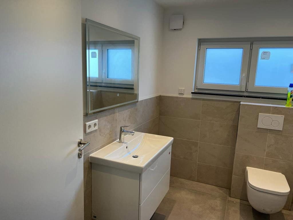 Pronájem domu 230 m², pozemek 300 m², Neuberg, Hessen Pronájem domu 230 m², pozemek 300 m², Neuberg, Hessen