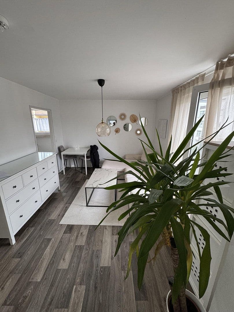 Pronájem bytu 2+1 41 m², Schmittener Str. 1, Frankfurt am Main, Hessen Pronájem bytu 2+1 41 m², Schmittener Str. 1, Frankfurt am Main, Hessen