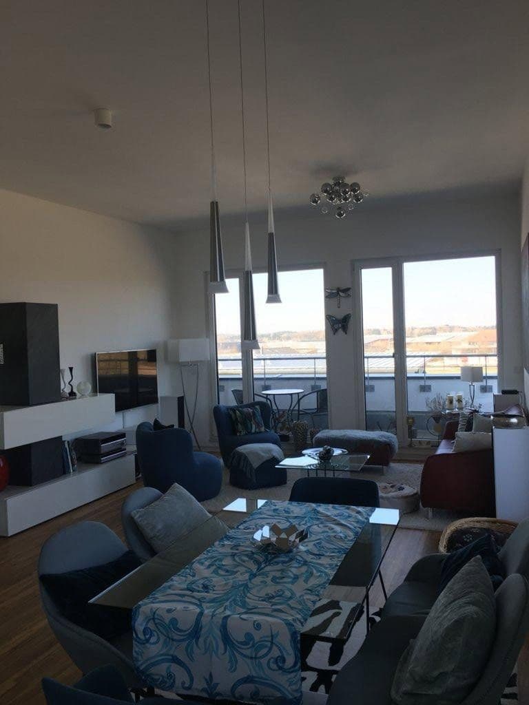 Pronájem bytu 3+1 72 m², Georg-Huber-Straße 10, Zorneding - Ortsteil Pöring, Bavorsko Pronájem bytu 3+1 72 m², Georg-Huber-Straße 10, Zorneding - Ortsteil Pöring, Bavorsko