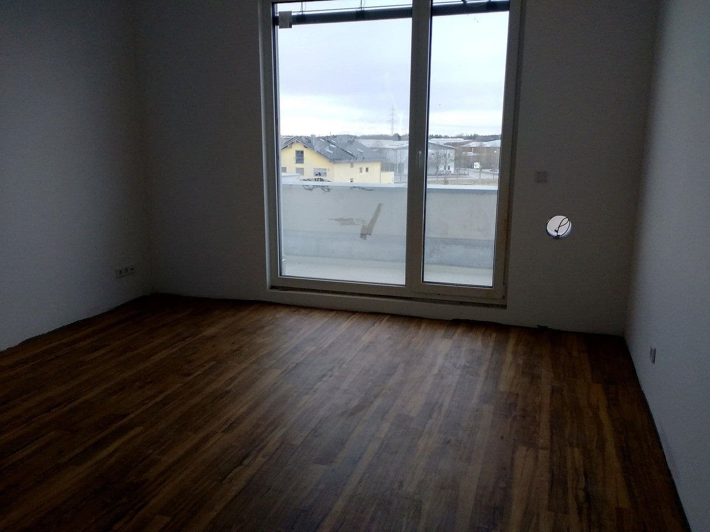 Pronájem bytu 3+1 72 m², Georg-Huber-Straße 10, Zorneding - Ortsteil Pöring, Bavorsko Pronájem bytu 3+1 72 m², Georg-Huber-Straße 10, Zorneding - Ortsteil Pöring, Bavorsko