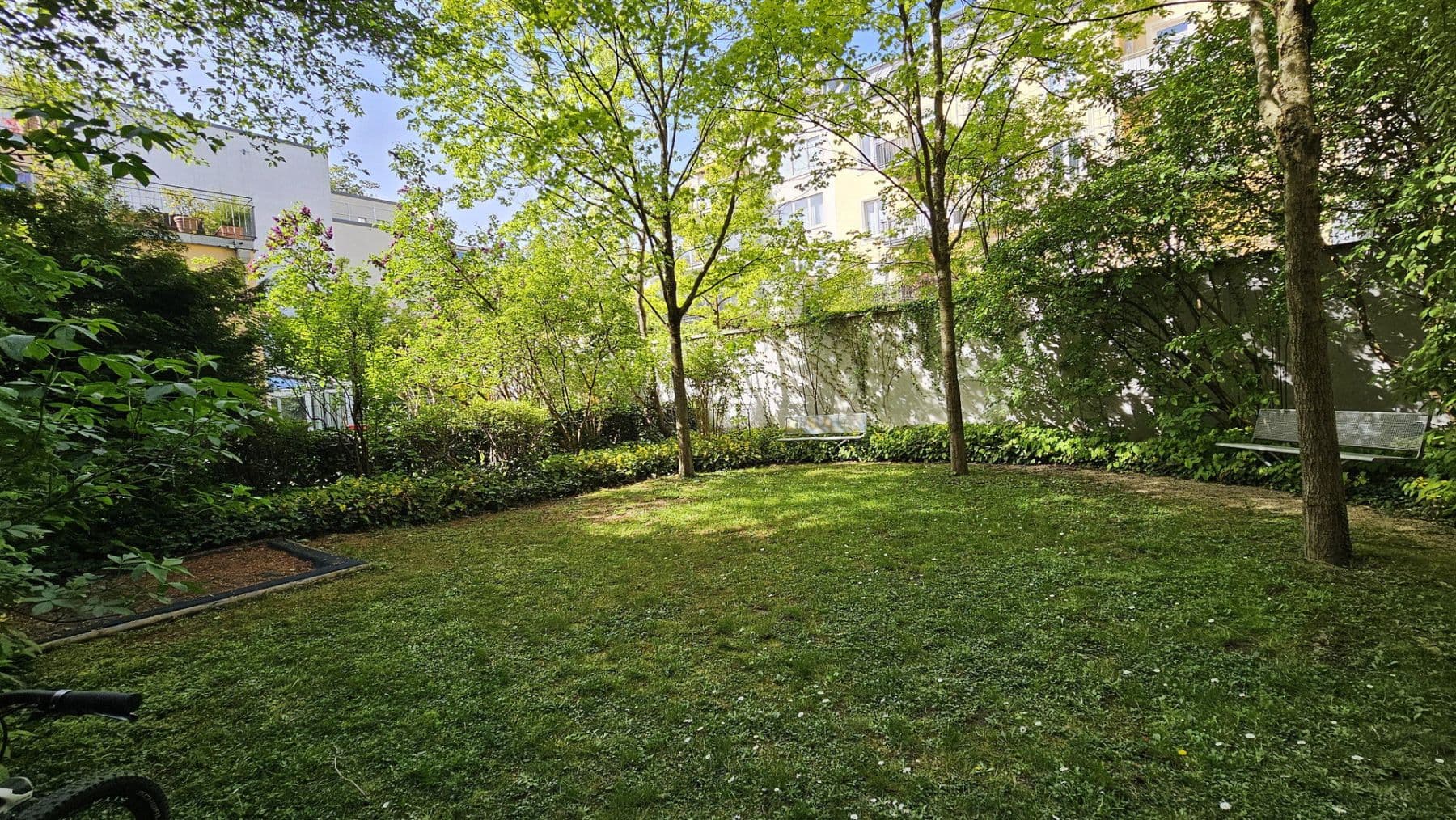 Pronájem bytu 3+1 83 m², Türkenstrasse 29c, München, Bavorsko Pronájem bytu 3+1 83 m², Türkenstrasse 29c, München, Bavorsko