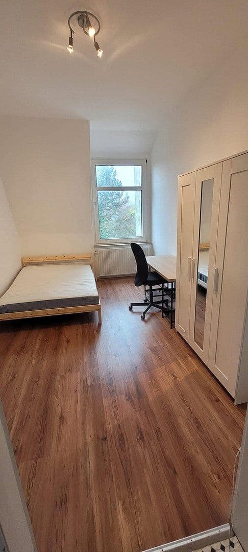 Pronájem bytu 4+1 91 m², Nobbenburger Straße 8, Osnabrück, Dolní Sasko Pronájem bytu 4+1 91 m², Nobbenburger Straße 8, Osnabrück, Dolní Sasko