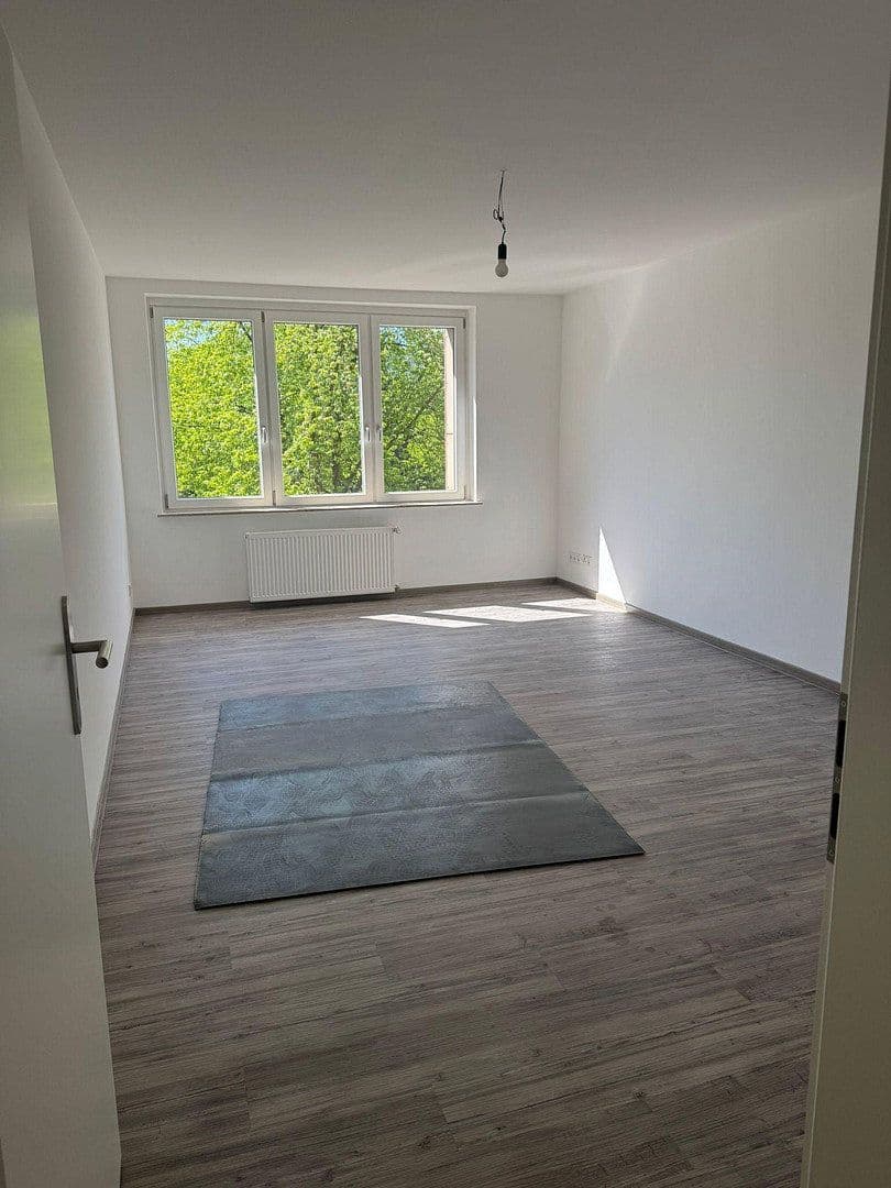 Pronájem bytu 5+1 120 m², Dellstraße 1a, Duisburg, Severní Porýní-Vestfálsko Pronájem bytu 5+1 120 m², Dellstraße 1a, Duisburg, Severní Porýní-Vestfálsko