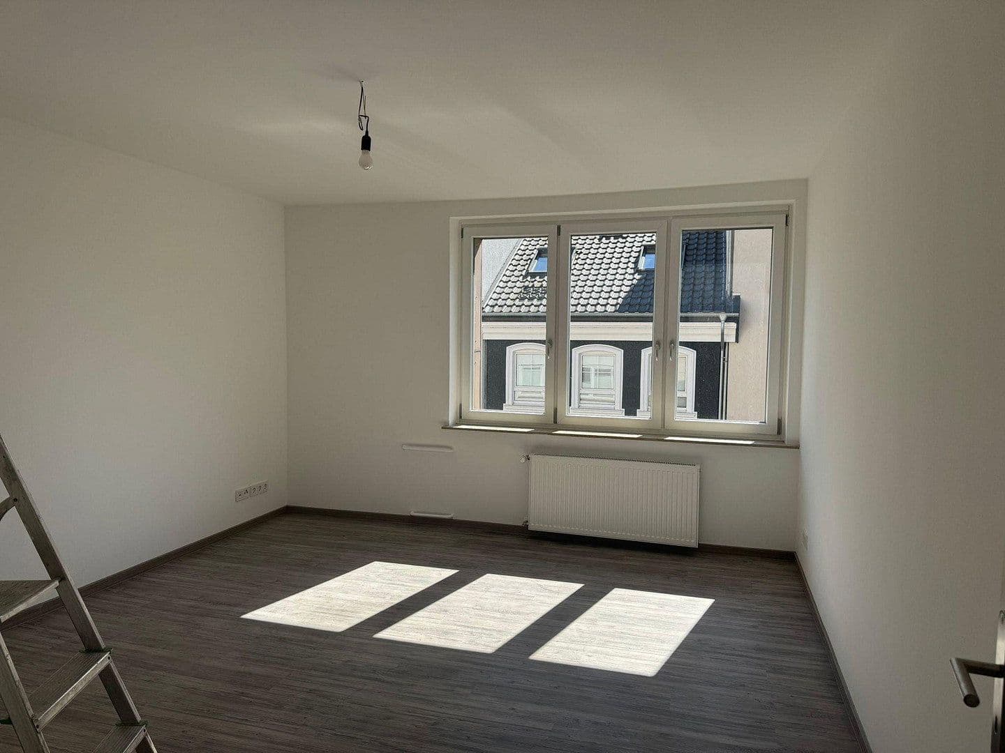 Pronájem bytu 5+1 120 m², Dellstraße 1a, Duisburg, Severní Porýní-Vestfálsko Pronájem bytu 5+1 120 m², Dellstraße 1a, Duisburg, Severní Porýní-Vestfálsko