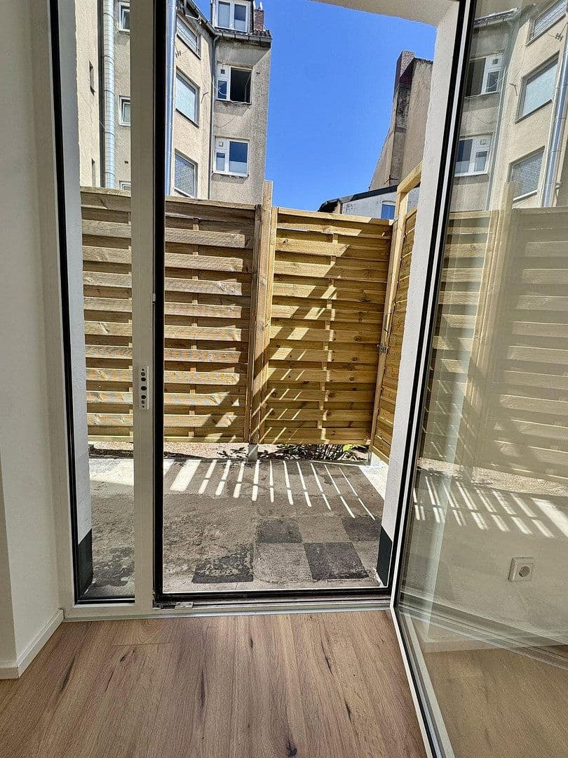 Pronájem bytu 2+1 33 m², Birkenstraße 147, Düsseldorf, Severní Porýní-Vestfálsko Pronájem bytu 2+1 33 m², Birkenstraße 147, Düsseldorf, Severní Porýní-Vestfálsko