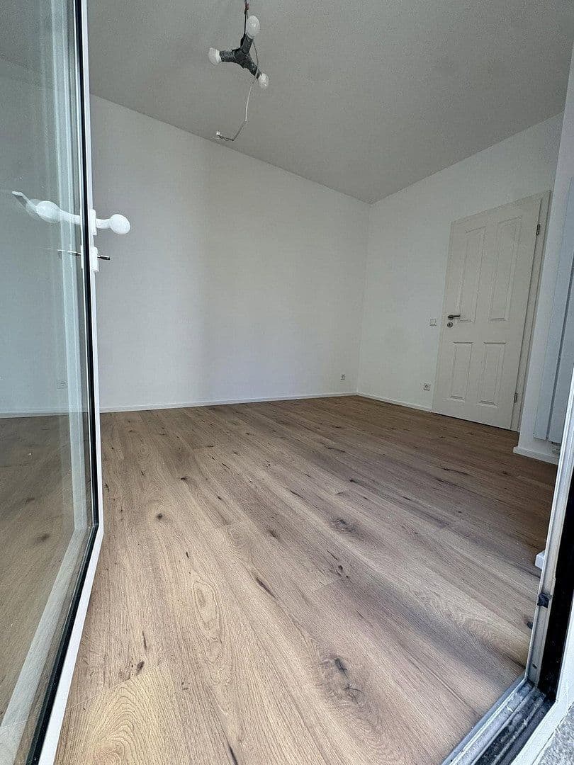 Pronájem bytu 2+1 33 m², Birkenstraße 147, Düsseldorf, Severní Porýní-Vestfálsko Pronájem bytu 2+1 33 m², Birkenstraße 147, Düsseldorf, Severní Porýní-Vestfálsko