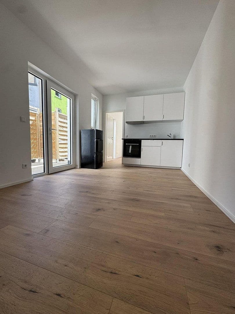 Pronájem bytu 2+1 33 m², Birkenstraße 147, Düsseldorf, Severní Porýní-Vestfálsko Pronájem bytu 2+1 33 m², Birkenstraße 147, Düsseldorf, Severní Porýní-Vestfálsko
