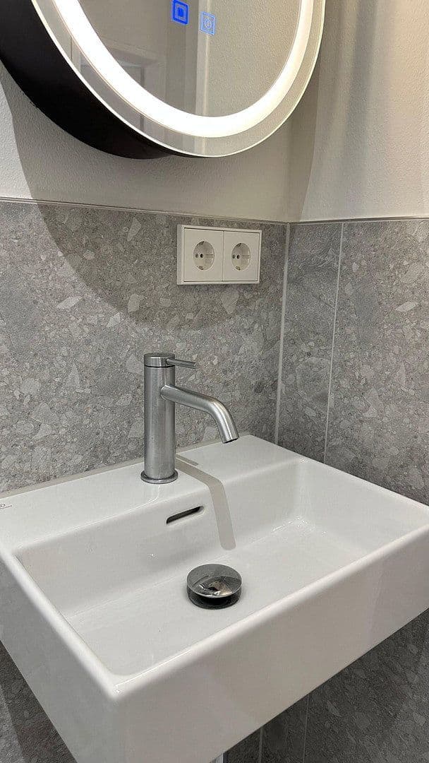 Prodej bytu 2+1 44 m², Stuttgart, Bádensko-Württembersko Prodej bytu 2+1 44 m², Stuttgart, Bádensko-Württembersko