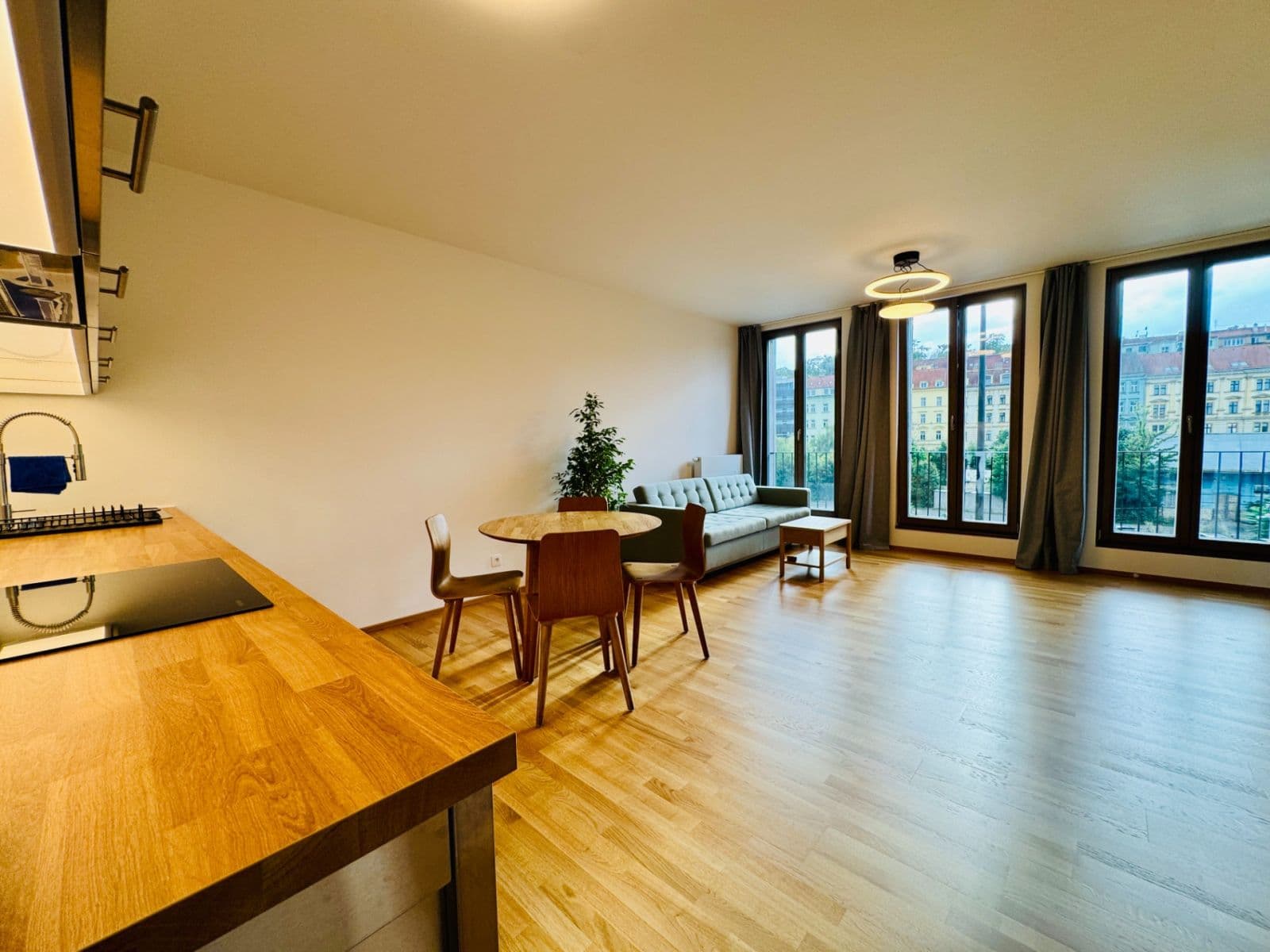 Prodej bytu 2+kk 57 m², Toyen, Praha, Praha Prodej bytu 2+kk 57 m², Toyen, Praha, Praha