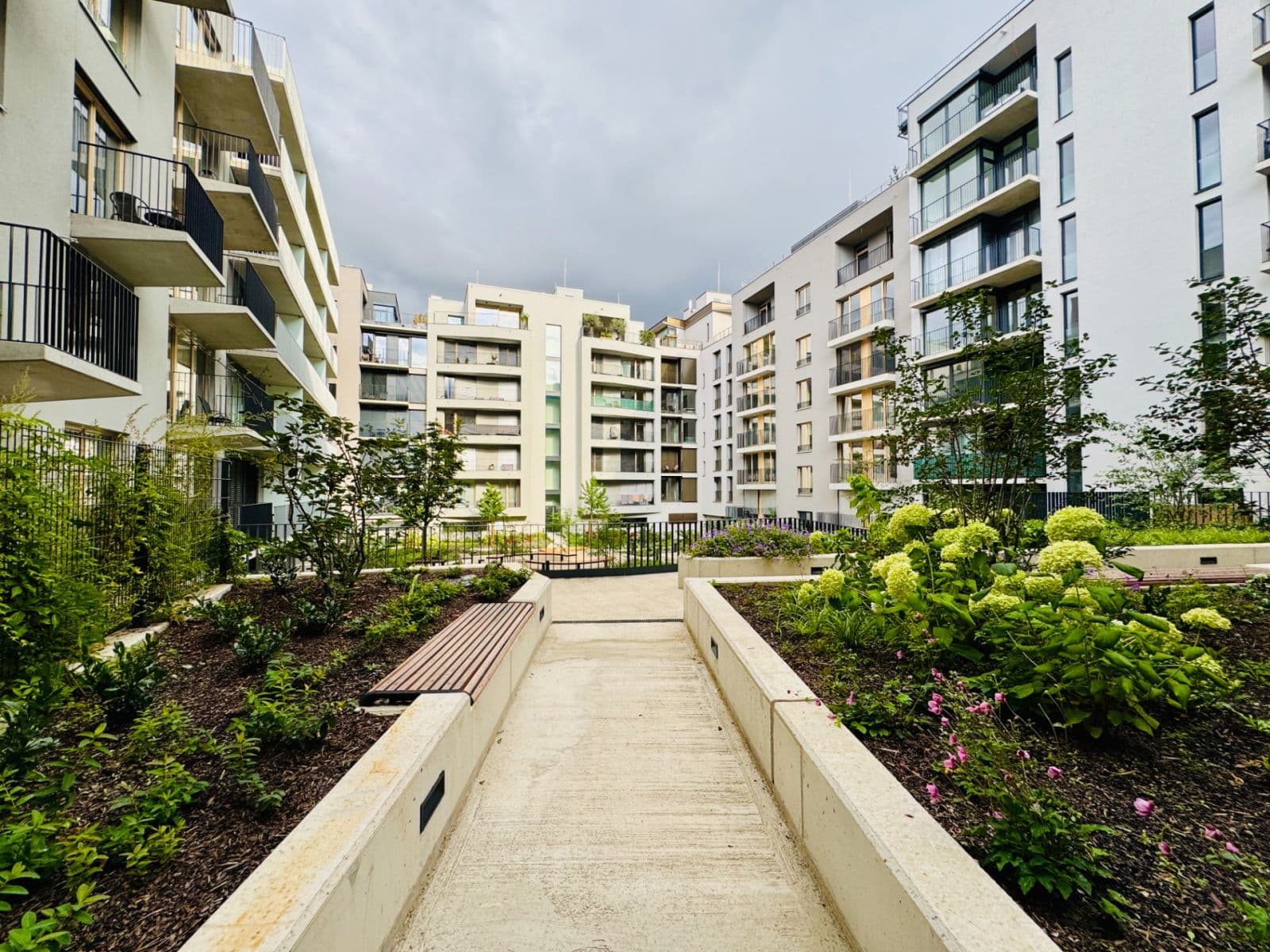 Prodej bytu 2+kk 57 m², Toyen, Praha, Praha Prodej bytu 2+kk 57 m², Toyen, Praha, Praha