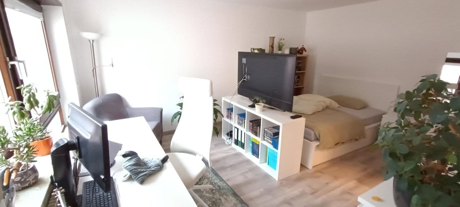 Pronájem bytu 1+1 30 m², Mannheim, Bádensko-Württembersko Pronájem bytu 1+1 30 m², Mannheim, Bádensko-Württembersko