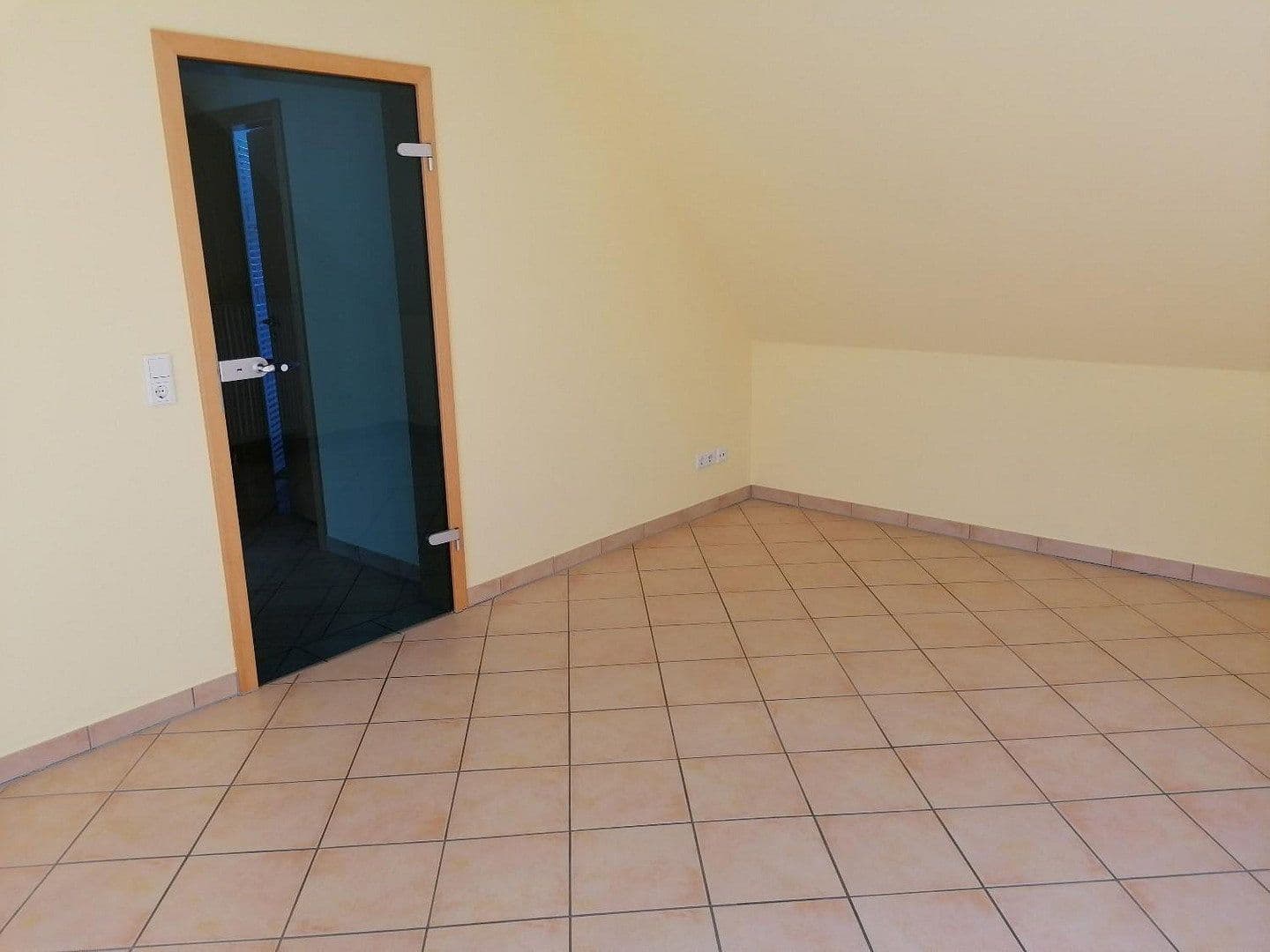 Pronájem bytu 2+1 48 m², Bad Kreuznach, Porýní-Falc Pronájem bytu 2+1 48 m², Bad Kreuznach, Porýní-Falc