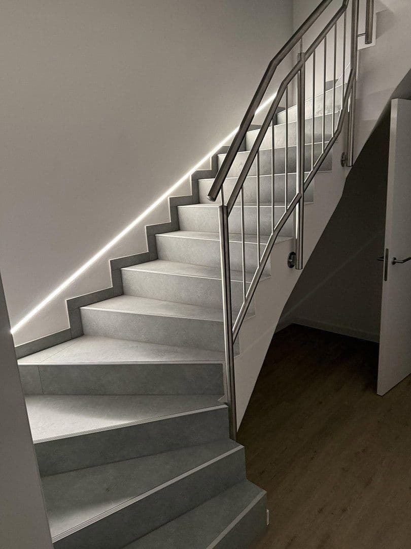 Prodej domu 205 m², pozemek 379 m², Gläsenerstr.11a, Paderborn, Severní Porýní-Vestfálsko Prodej domu 205 m², pozemek 379 m², Gläsenerstr.11a, Paderborn, Severní Porýní-Vestfálsko