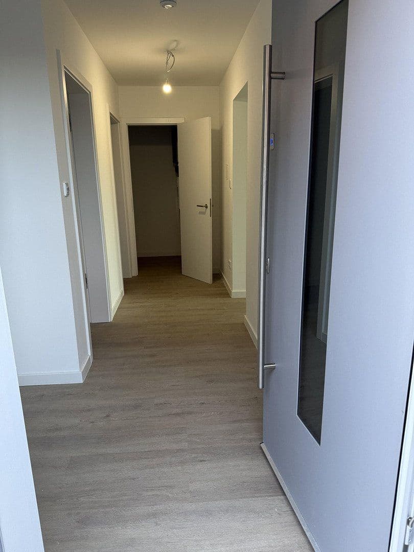 Prodej domu 205 m², pozemek 379 m², Gläsenerstr.11a, Paderborn, Severní Porýní-Vestfálsko Prodej domu 205 m², pozemek 379 m², Gläsenerstr.11a, Paderborn, Severní Porýní-Vestfálsko