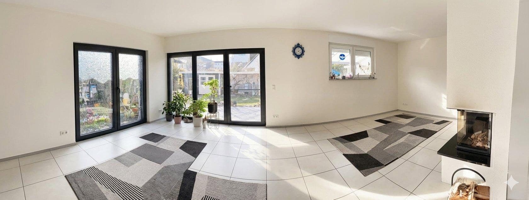 Prodej domu 145 m², pozemek 400 m², Rostock, Mecklenburg-Vorpommern Prodej domu 145 m², pozemek 400 m², Rostock, Mecklenburg-Vorpommern