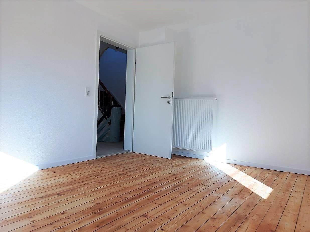 Prodej domu 370 m², pozemek 367 m², Höhr-Grenzhausen, Porýní-Falc Prodej domu 370 m², pozemek 367 m², Höhr-Grenzhausen, Porýní-Falc