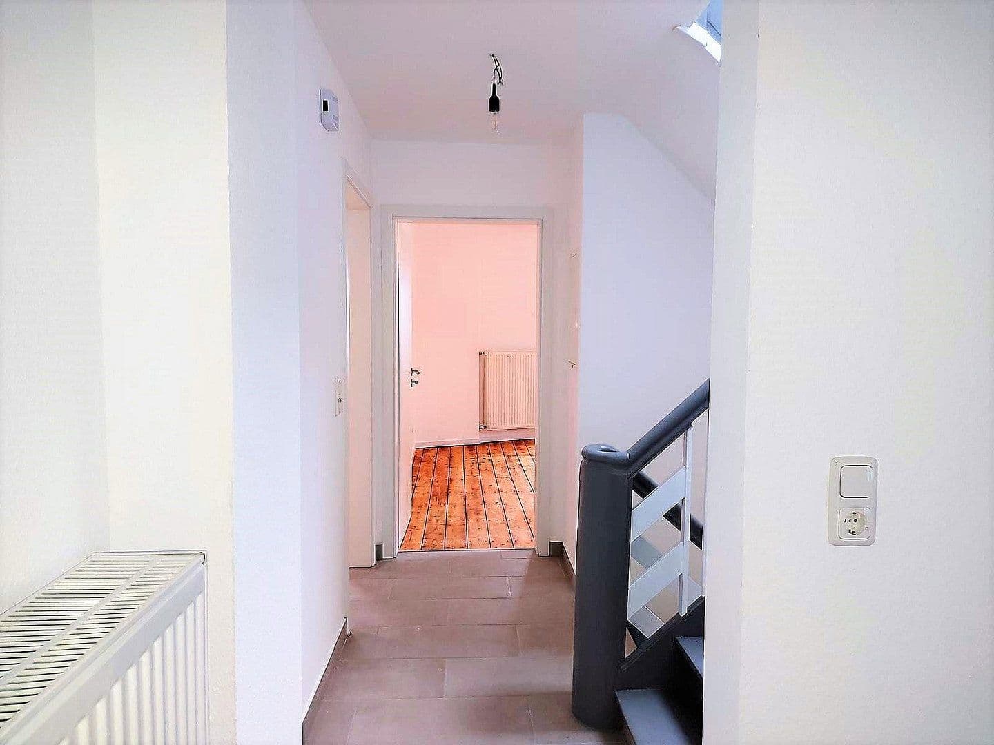 Prodej domu 370 m², pozemek 367 m², Höhr-Grenzhausen, Porýní-Falc Prodej domu 370 m², pozemek 367 m², Höhr-Grenzhausen, Porýní-Falc
