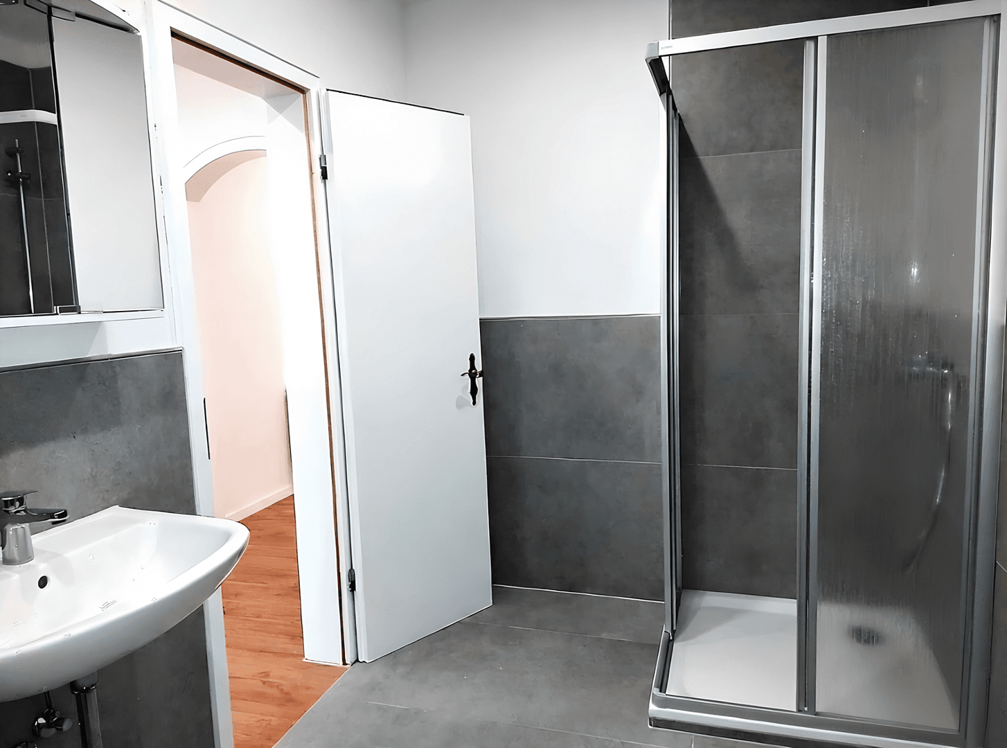 Prodej domu 370 m², pozemek 367 m², Höhr-Grenzhausen, Porýní-Falc Prodej domu 370 m², pozemek 367 m², Höhr-Grenzhausen, Porýní-Falc