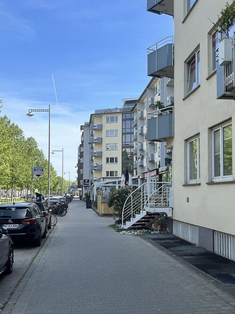 Pronájem bytu 1+1 29 m², Augustaanlage 42, Mannheim, Bádensko-Württembersko Pronájem bytu 1+1 29 m², Augustaanlage 42, Mannheim, Bádensko-Württembersko