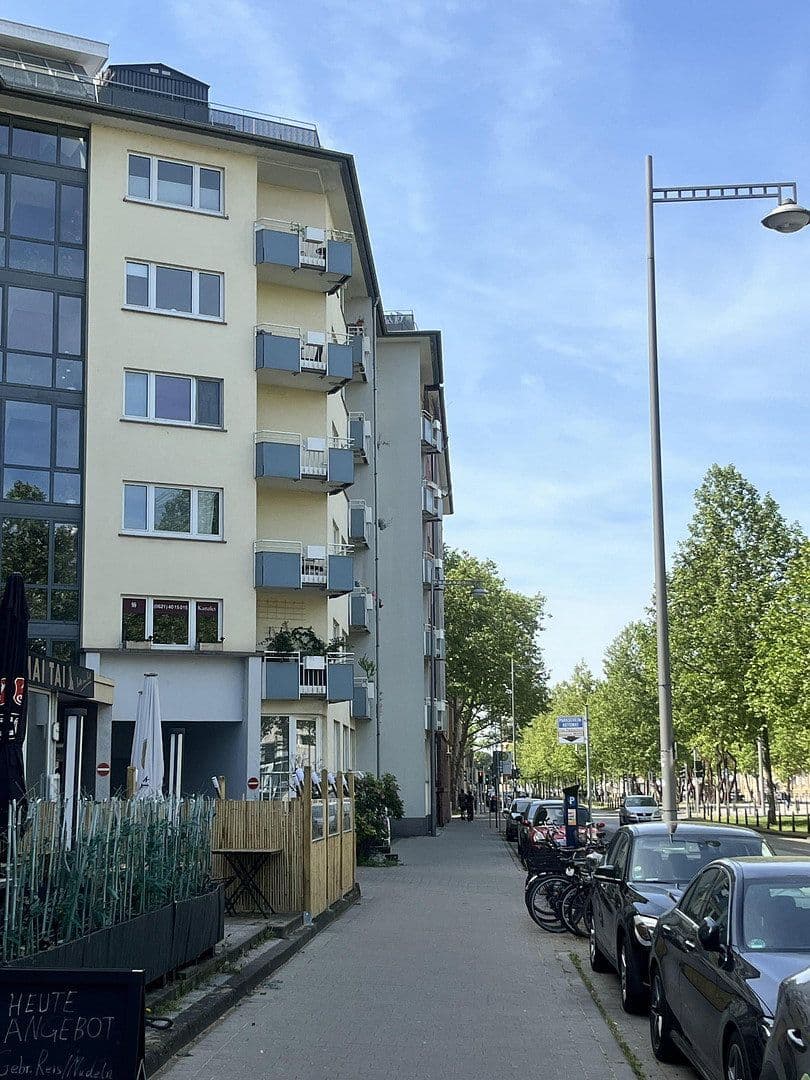 Pronájem bytu 1+1 29 m², Augustaanlage 42, Mannheim, Bádensko-Württembersko Pronájem bytu 1+1 29 m², Augustaanlage 42, Mannheim, Bádensko-Württembersko