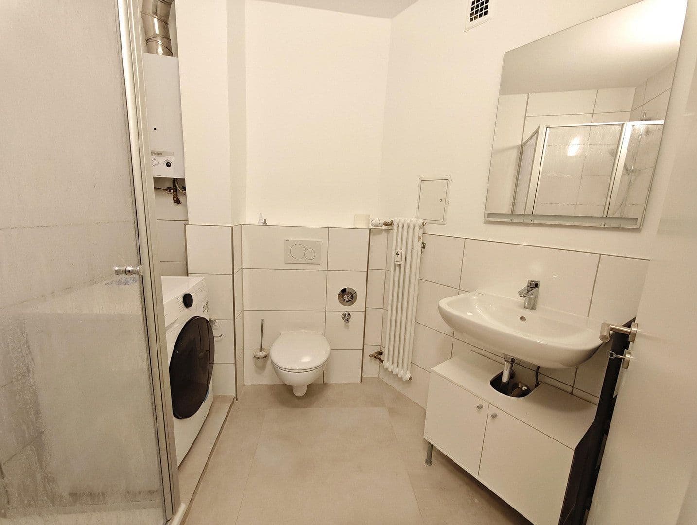 Pronájem bytu 1+1 29 m², Augustaanlage 42, Mannheim, Bádensko-Württembersko Pronájem bytu 1+1 29 m², Augustaanlage 42, Mannheim, Bádensko-Württembersko