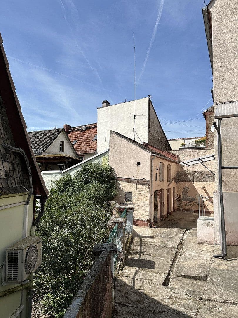 Prodej domu 125 m², pozemek 183 m², Glockengasse 20, Wiesbaden, Hessen Prodej domu 125 m², pozemek 183 m², Glockengasse 20, Wiesbaden, Hessen