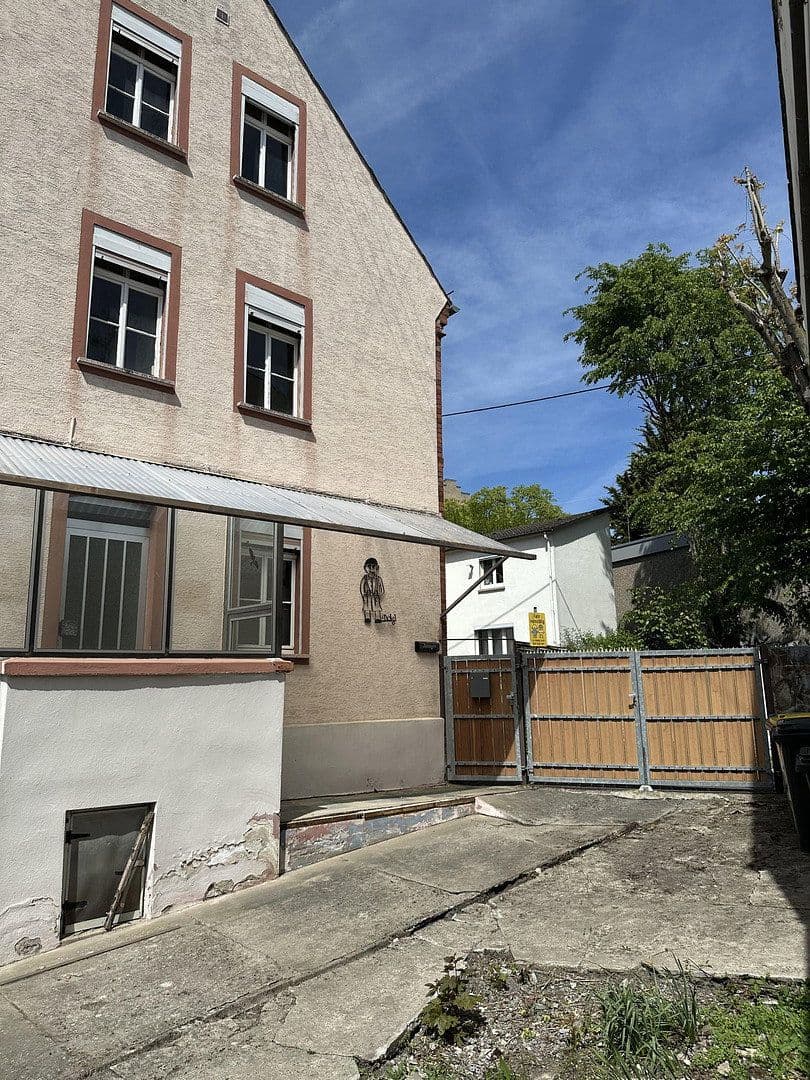 Prodej domu 125 m², pozemek 183 m², Glockengasse 20, Wiesbaden, Hessen Prodej domu 125 m², pozemek 183 m², Glockengasse 20, Wiesbaden, Hessen