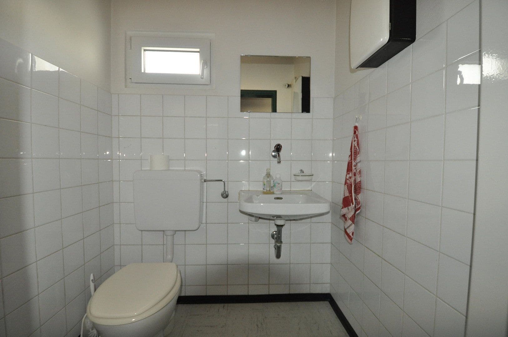 Prodej domu 118 m², pozemek 222 m², Böblingen, Bádensko-Württembersko Prodej domu 118 m², pozemek 222 m², Böblingen, Bádensko-Württembersko