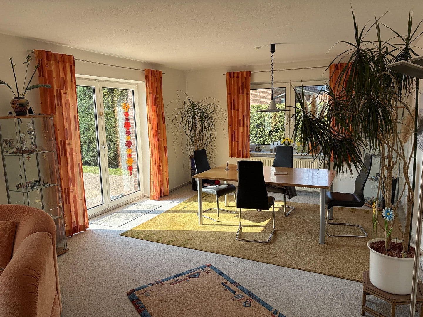 Prodej domu 152 m², pozemek 1.185 m², Pattensen, Dolní Sasko Prodej domu 152 m², pozemek 1.185 m², Pattensen, Dolní Sasko