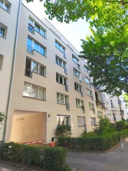 Prodej bytu 1+1 35 m², Cranachstraße 23, Berlin, Berlín Prodej bytu 1+1 35 m², Cranachstraße 23, Berlin, Berlín
