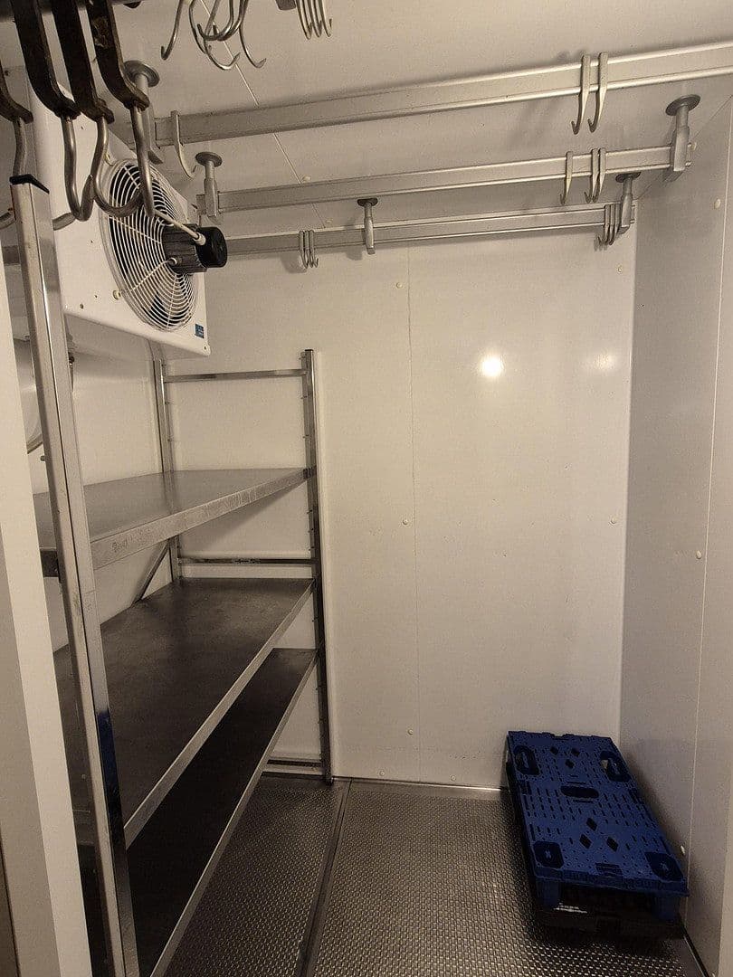 Pronájem nebytového prostoru 196 m², Garbsen, Dolní Sasko Pronájem nebytového prostoru 196 m², Garbsen, Dolní Sasko