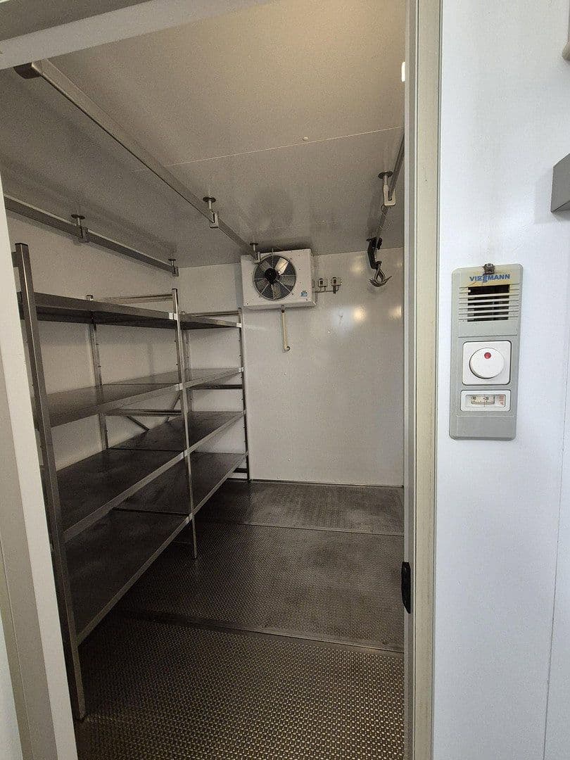 Pronájem nebytového prostoru 196 m², Garbsen, Dolní Sasko Pronájem nebytového prostoru 196 m², Garbsen, Dolní Sasko