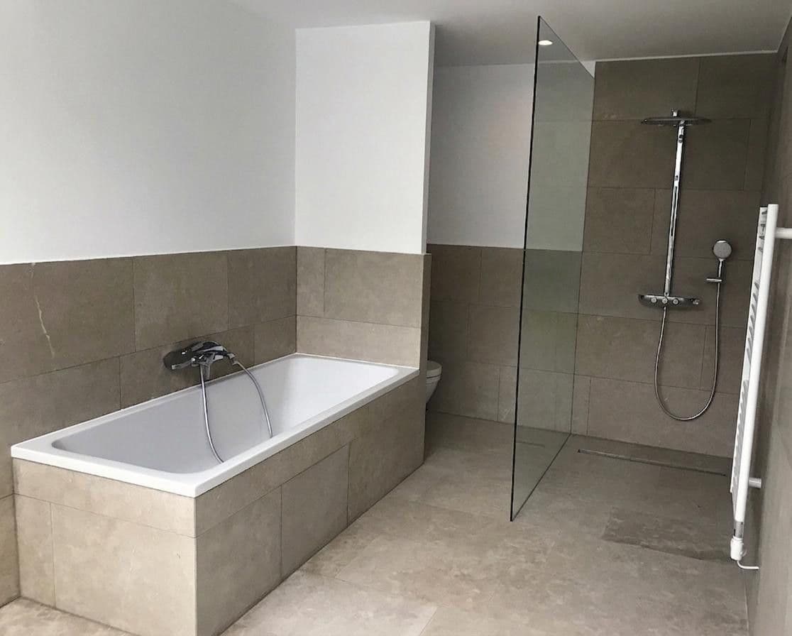 Prodej domu 375 m², pozemek 1.050 m², Brennenhorst 17, Langenhagen, Dolní Sasko Prodej domu 375 m², pozemek 1.050 m², Brennenhorst 17, Langenhagen, Dolní Sasko